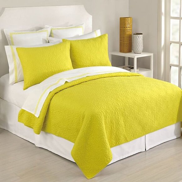 Trina Turk Santorini Twin Coverlet Yellow - Picture 1 of 2